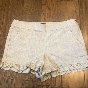 LOFT Light Gray Mid-rise Ruffle Hem Fabric Shorts Size 4
